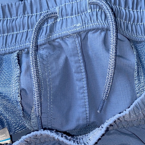 Women's Relaxed Fit Blue Cargo Shorts - Picture 8 of 10